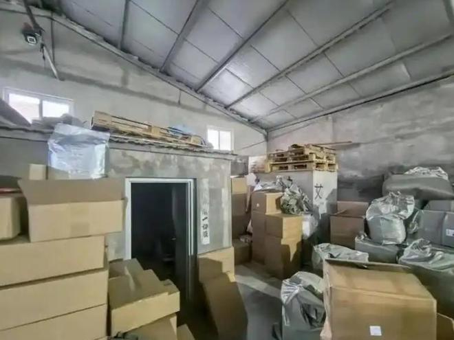 糖浆布满霉斑央视起底曝光很多人天天喝CQ9电子版入口太恶心！原料挨旱厕(图5)